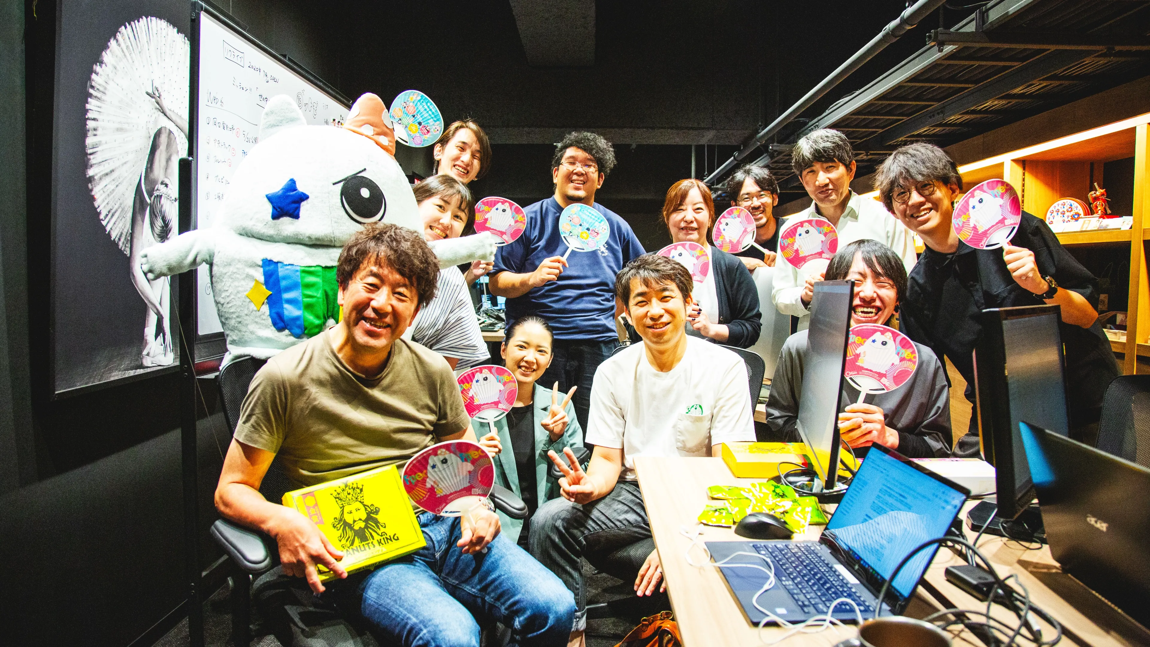 エフピオのみなさんとリクライブメンバーの集合写真
