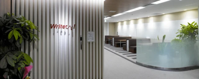 株式会社ライトアップ